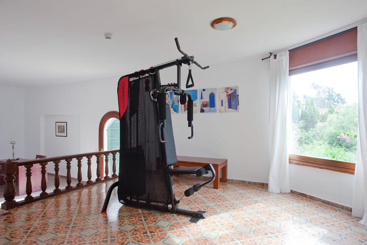 Apartamentos Cala Murada Tennis Bagian luar foto