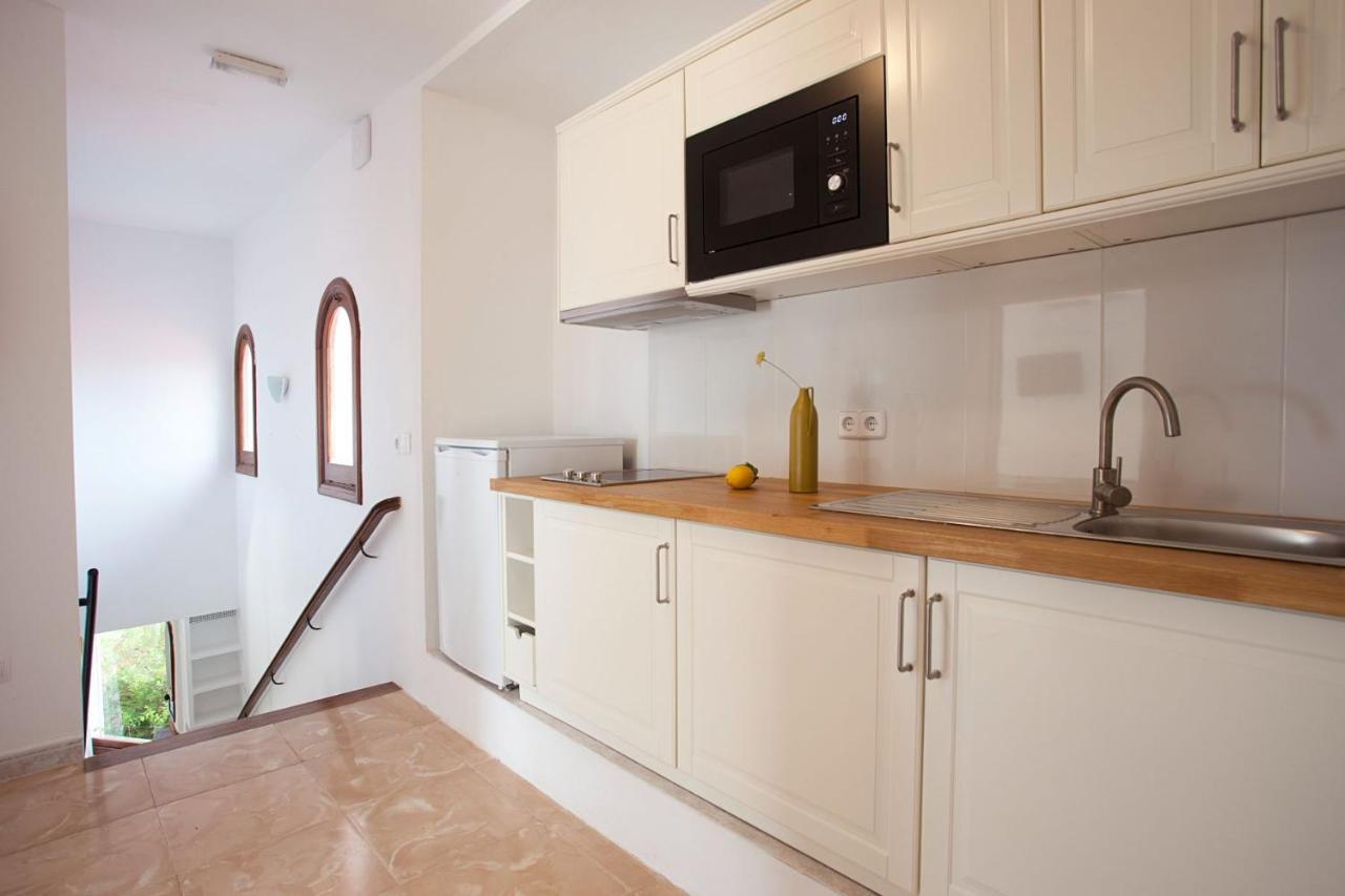 Apartamentos Cala Murada Tennis Bagian luar foto