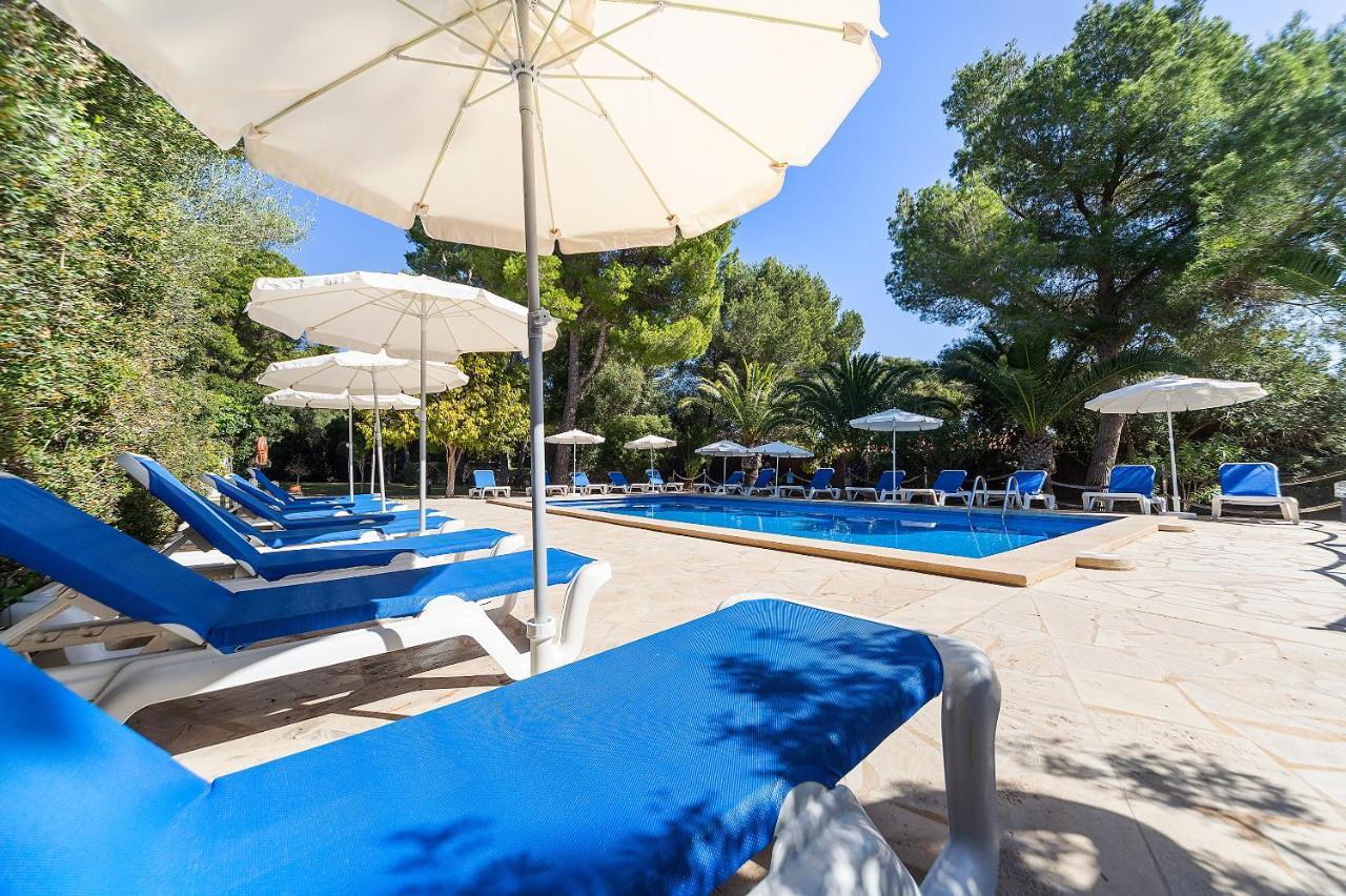 Apartamentos Cala Murada Tennis Bagian luar foto